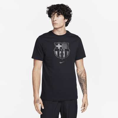 FC Barcelona Crest Men's Football T-Shirt. Nike IN